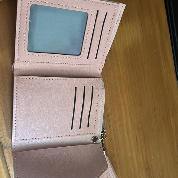 Pink wallet NWOT - Picture 3 of 5